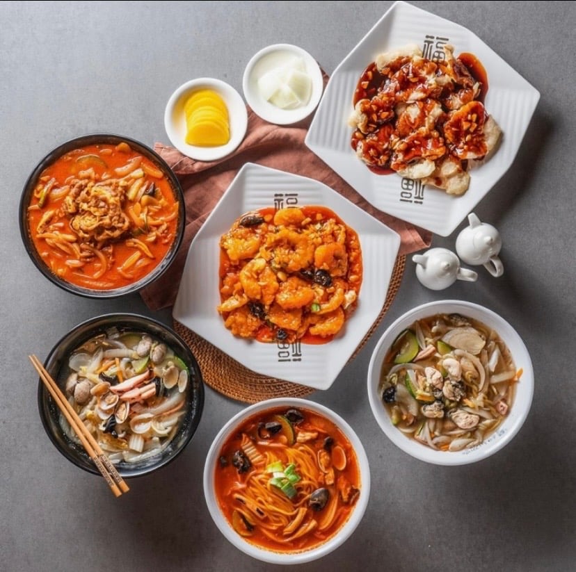 Cho-han Cho-ma Mangwon jjamppong spicy seafood noodle soup Seoul TREASURE Jaehyuk favourite